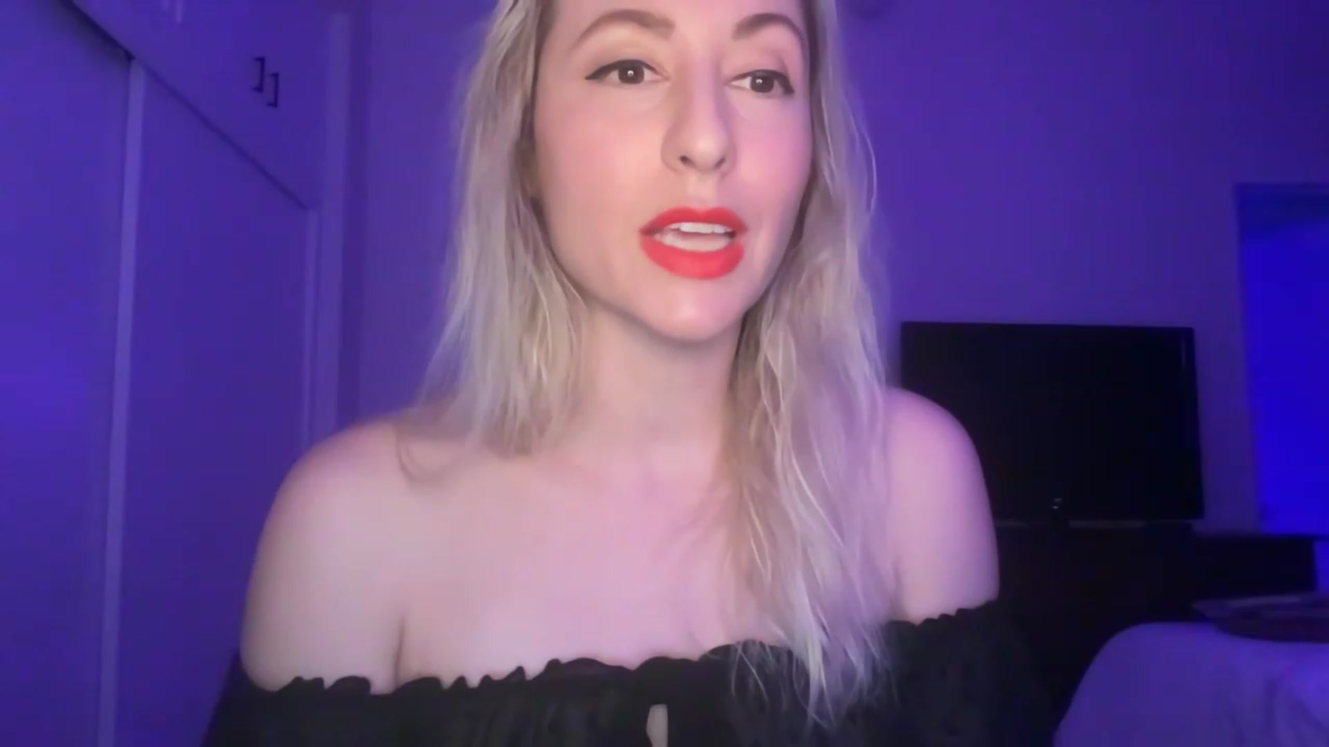 Gallery image thumbnail from Venmome's myfreecams stream on, 02/10/2023, 02:02 image 12 of 20