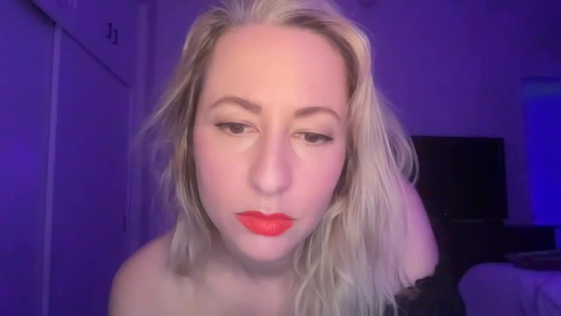 Gallery image thumbnail from Venmome's myfreecams stream on, 02/10/2023, 02:02 image 1 of 20