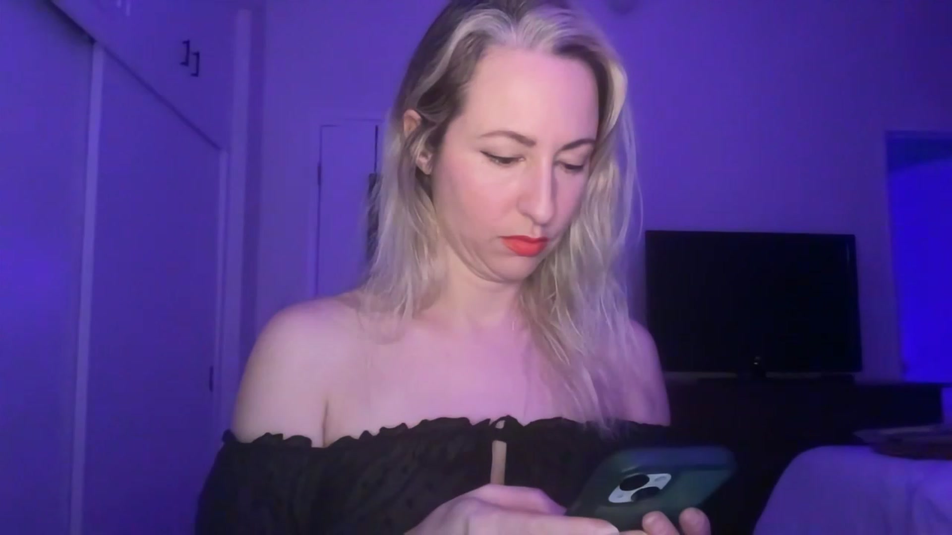 Gallery image thumbnail from Venmome's myfreecams stream on, 02/10/2023, 02:02 image 19 of 20