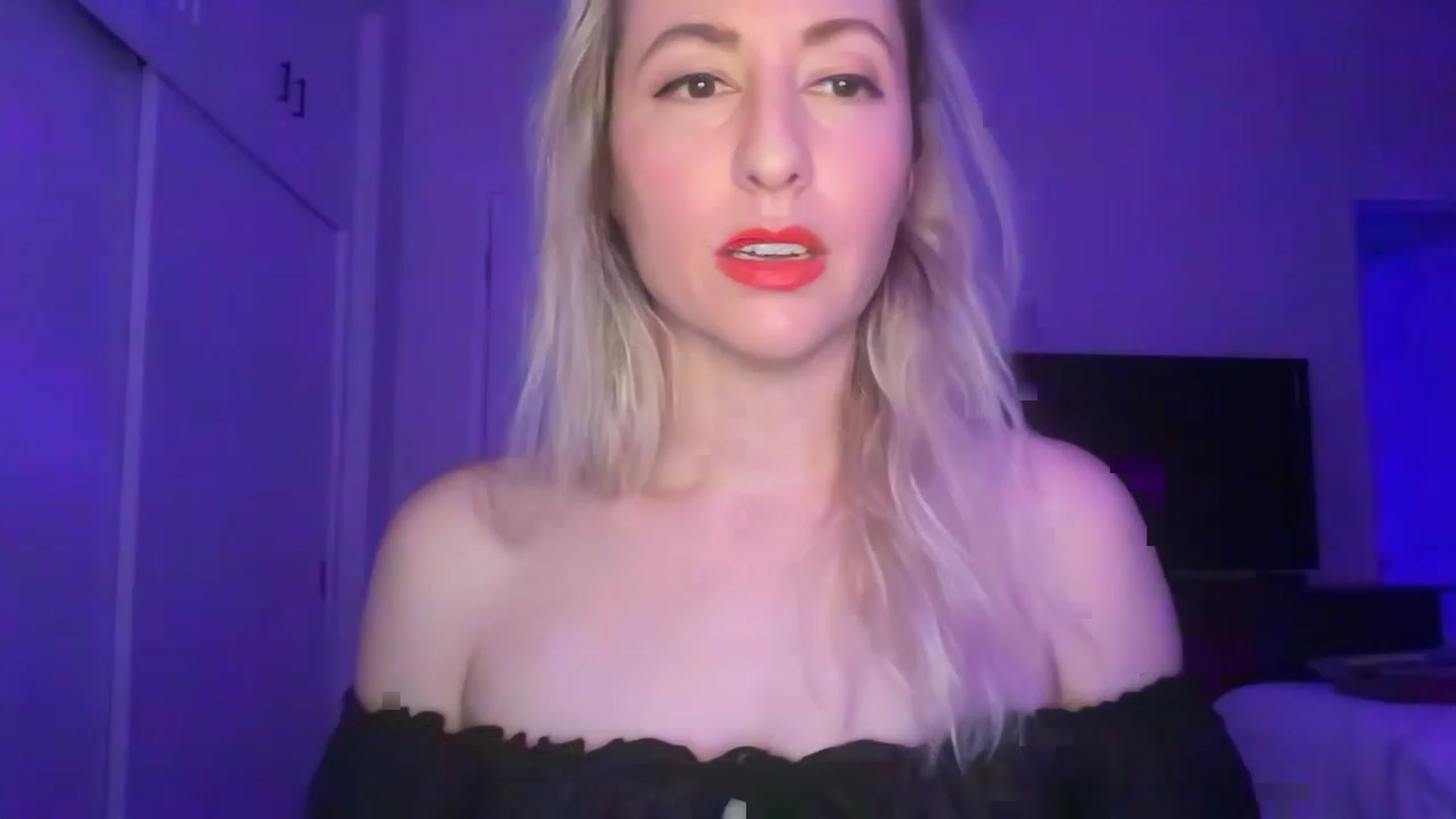 Gallery image thumbnail from Venmome's myfreecams stream on, 02/10/2023, 02:02 image 14 of 20