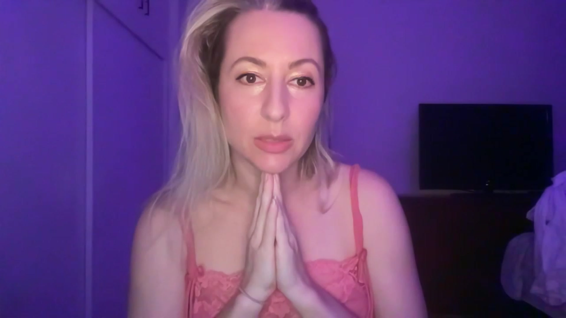 Gallery image thumbnail from Venmome's myfreecams stream on, 02/17/2023, 03:26 image 19 of 20