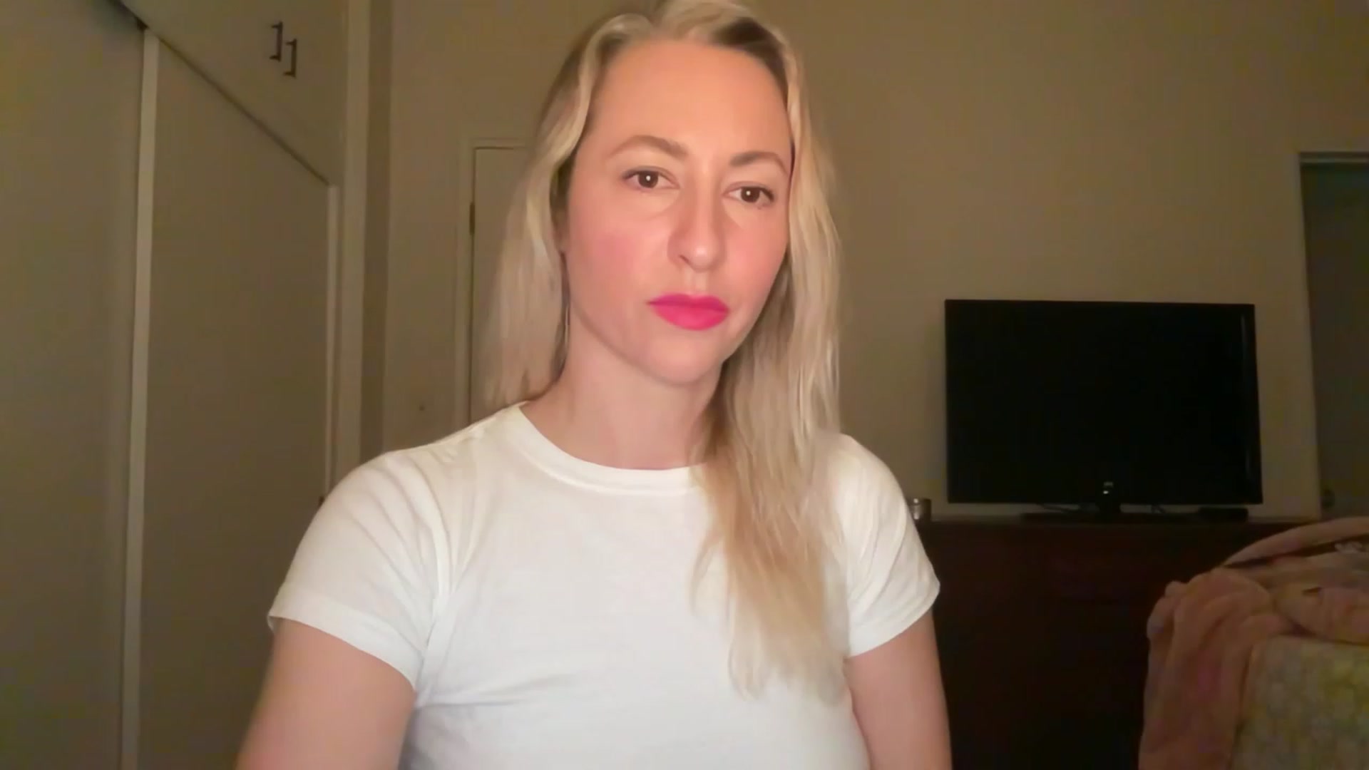 Gallery image thumbnail from Venmome's myfreecams stream on, 03/03/2023, 03:08 image 14 of 20