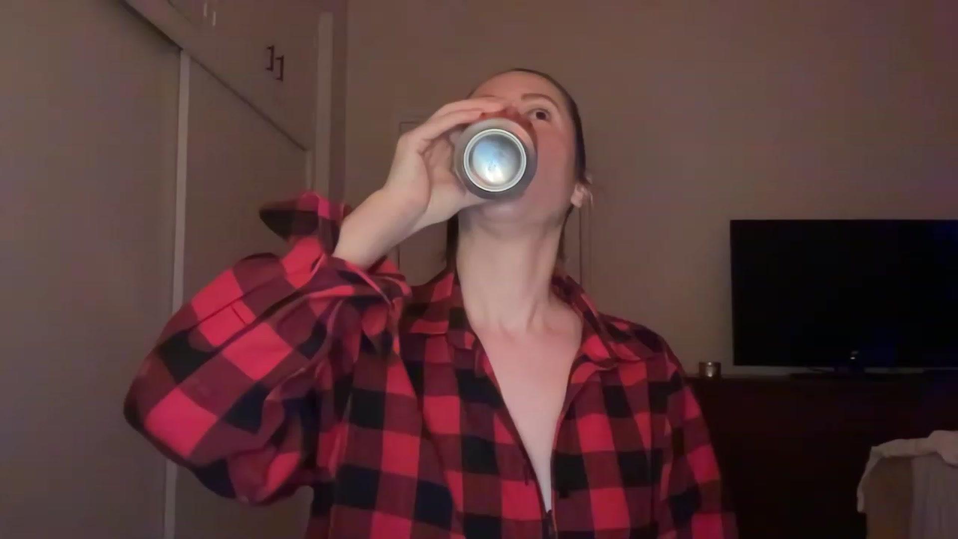 Gallery image thumbnail from Venmome's myfreecams stream on, 03/07/2023, 03:26 image 2 of 20