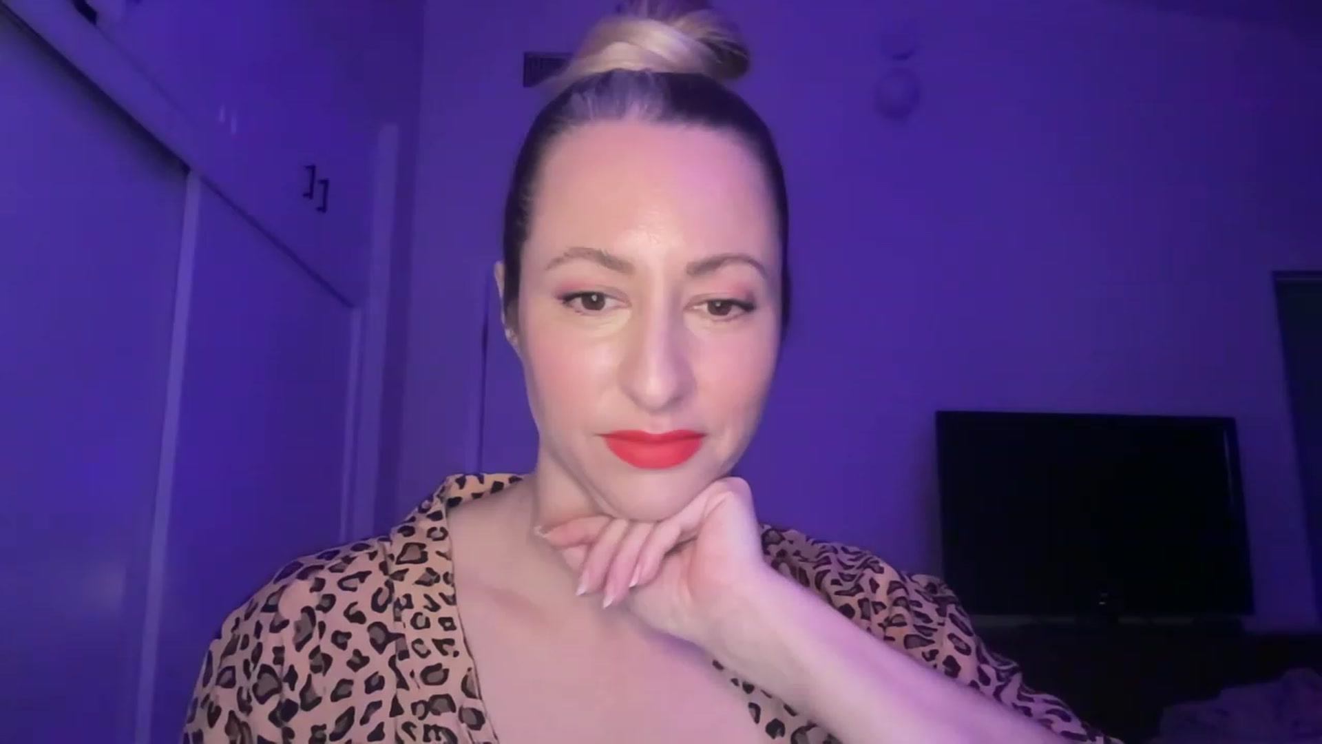 Gallery image thumbnail from Venmome's myfreecams stream on, 04/04/2023, 03:08 image 20 of 20