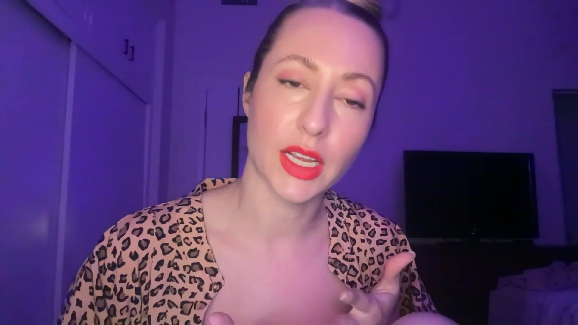 Gallery image thumbnail from Venmome's myfreecams stream on, 04/04/2023, 03:08 image 1 of 20