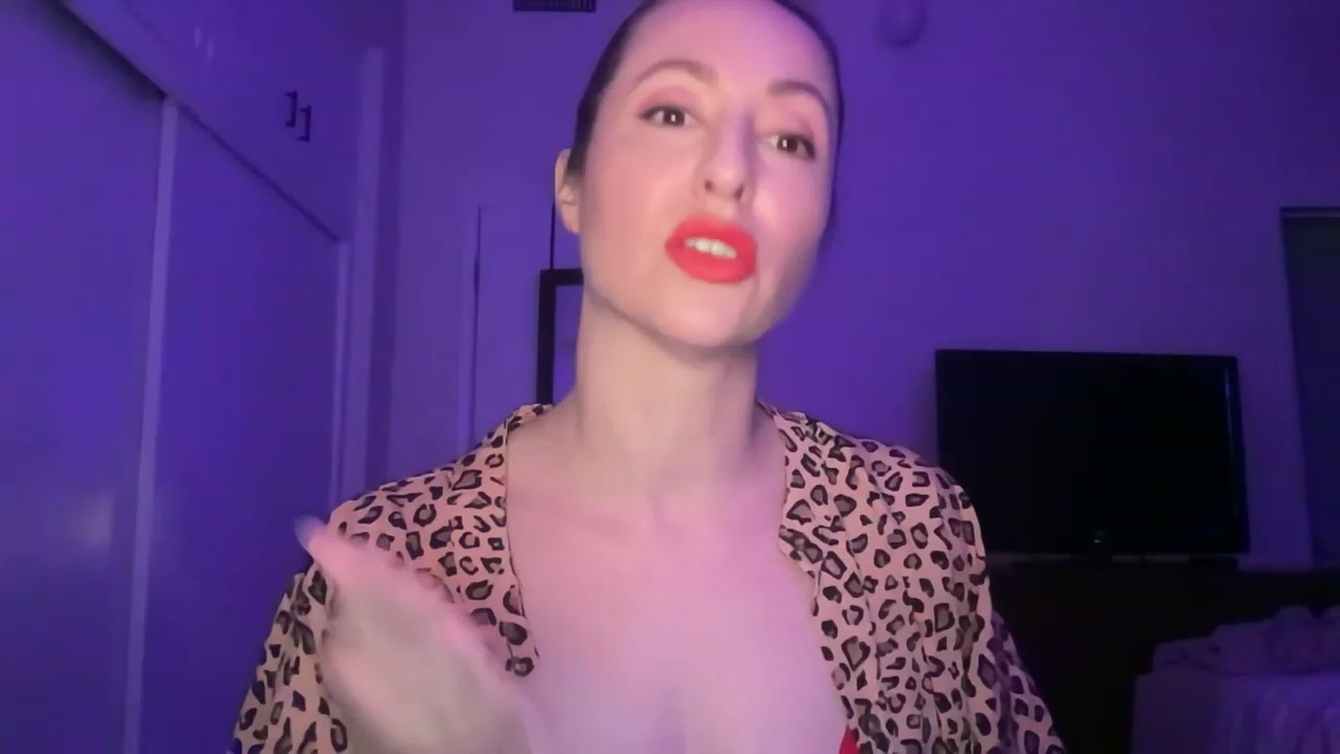 Gallery image thumbnail from Venmome's myfreecams stream on, 04/04/2023, 03:08 image 3 of 20