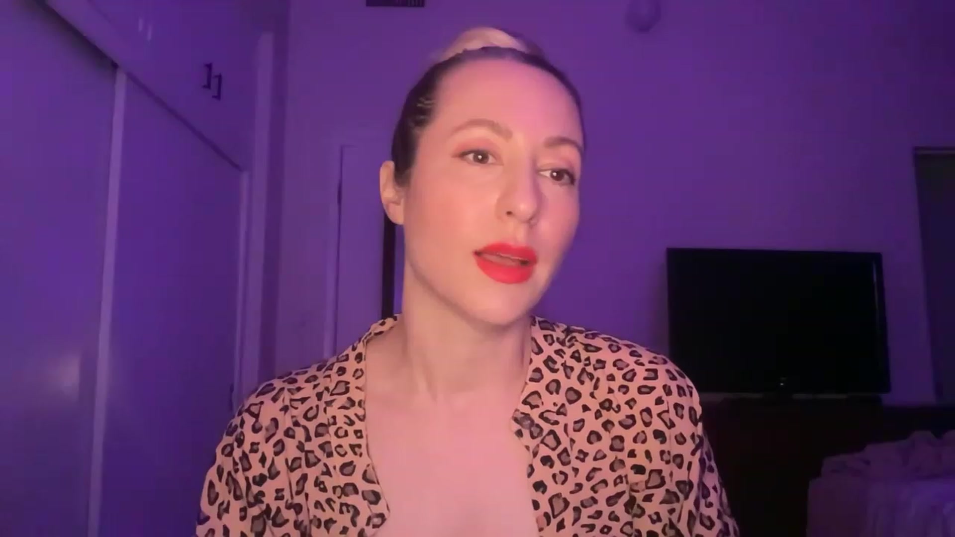 Gallery image thumbnail from Venmome's myfreecams stream on, 04/04/2023, 03:08 image 7 of 20