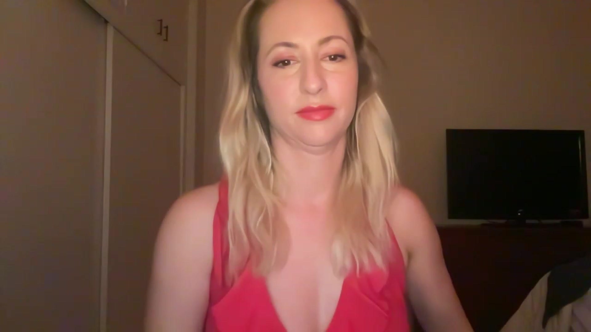 Gallery image thumbnail from Venmome's myfreecams stream on, 04/14/2023, 02:08 image 19 of 20