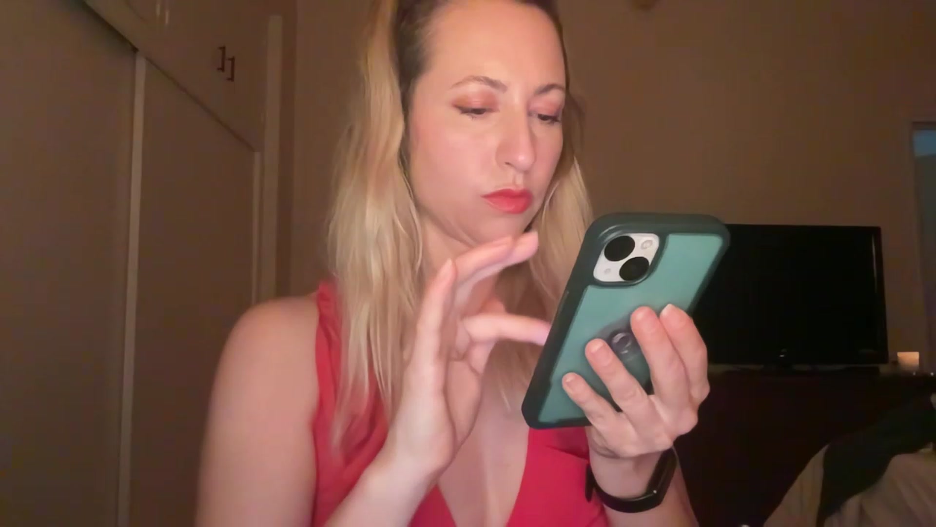 Gallery image thumbnail from Venmome's myfreecams stream on, 04/14/2023, 02:08 image 18 of 20