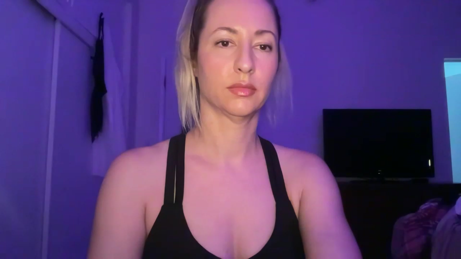 Gallery image thumbnail from Venmome's myfreecams stream on, 06/16/2023, 02:03 image 18 of 20