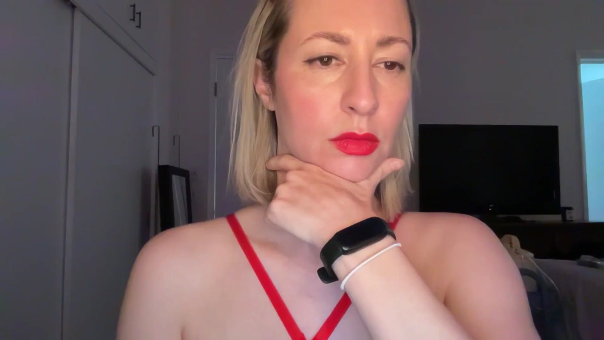 Gallery image thumbnail from Venmome's myfreecams stream on, 11/28/2024, 24:06 image 7 of 20