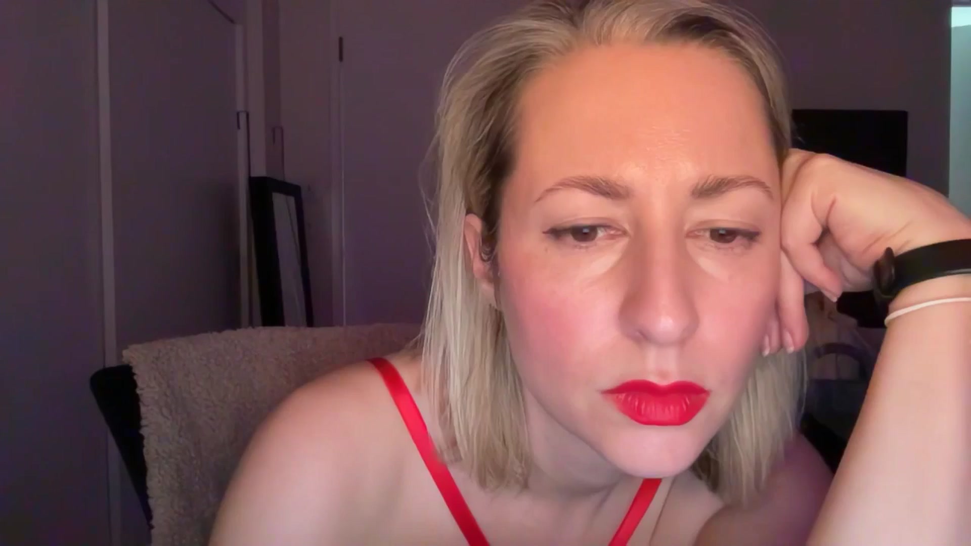 Gallery image thumbnail from Venmome's myfreecams stream on, 11/28/2024, 24:29 image 1 of 20