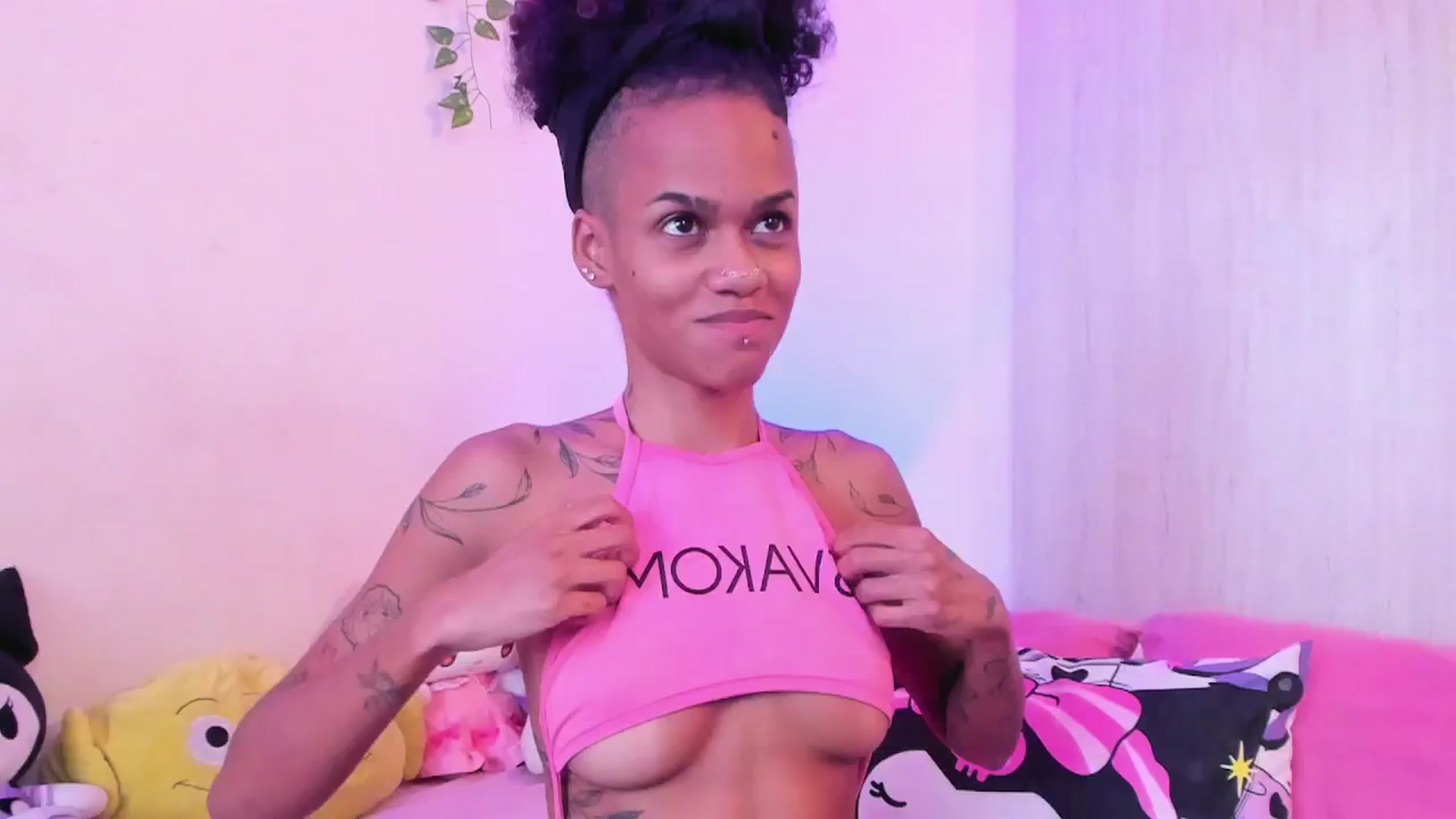 Gallery image thumbnail from VenusFantasy1's myfreecams stream on, 12/03/2025, 14:56 image 1 of 20