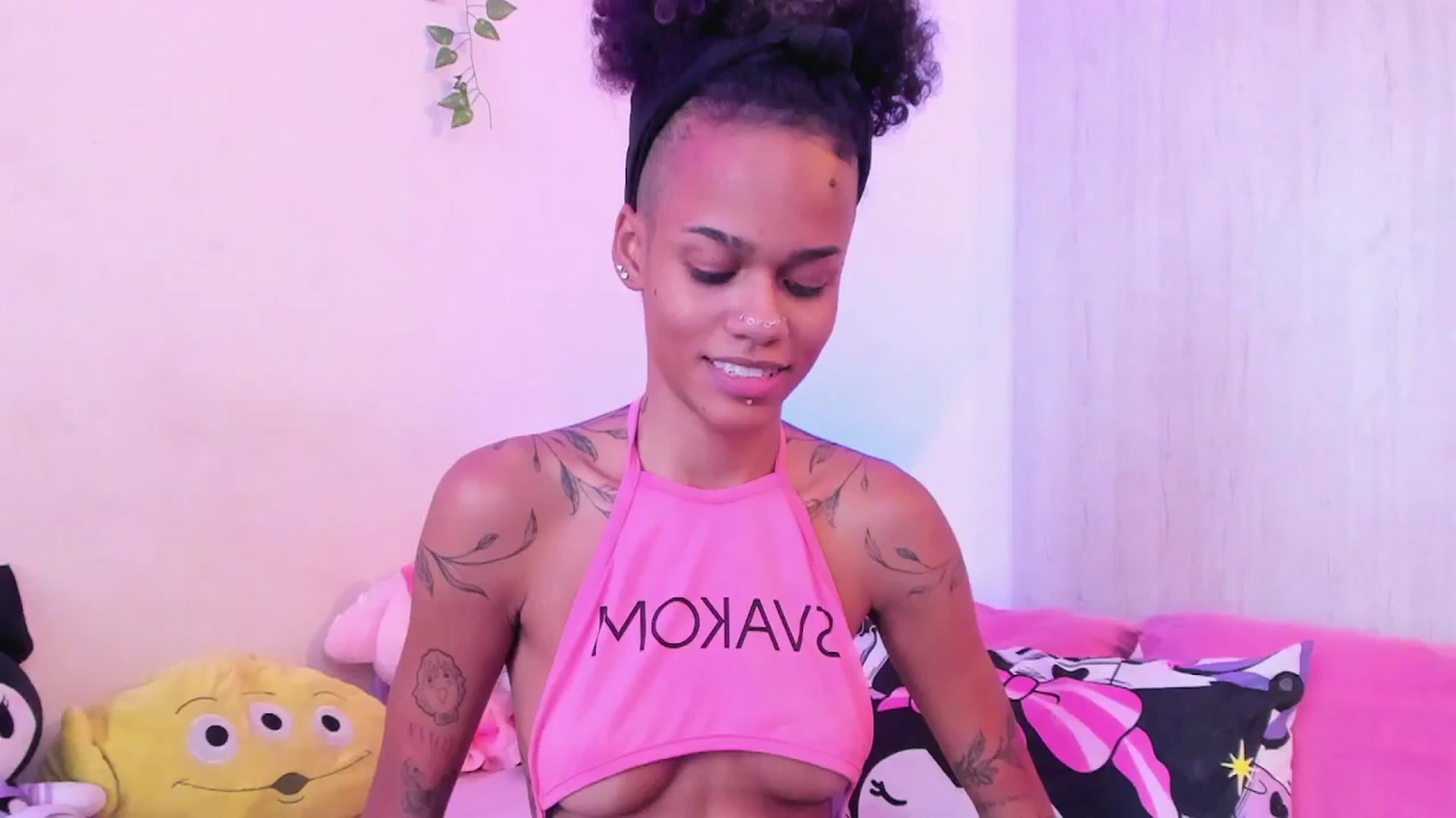 Gallery image thumbnail from VenusFantasy1's myfreecams stream on, 12/03/2025, 14:56 image 6 of 20