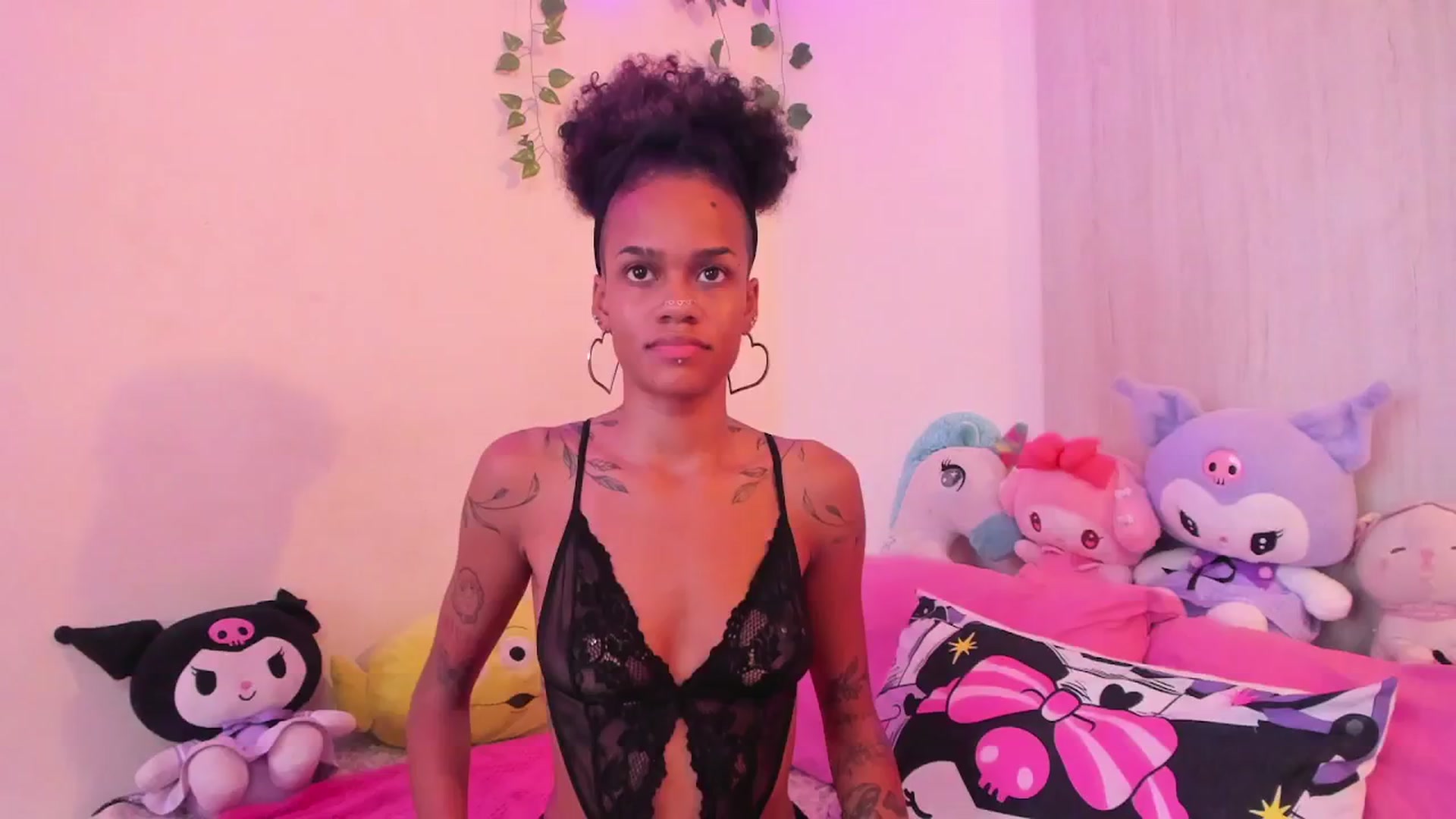 Gallery image thumbnail from VenusFantasy1's myfreecams stream on, 12/06/2025, 14:09 image 3 of 20