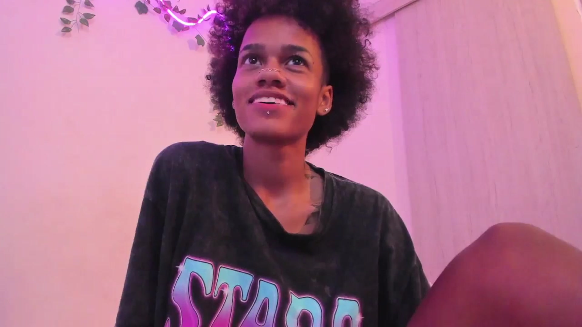 Gallery image thumbnail from VenusFantasy1's myfreecams stream on, 12/13/2025, 15:34 image 18 of 20