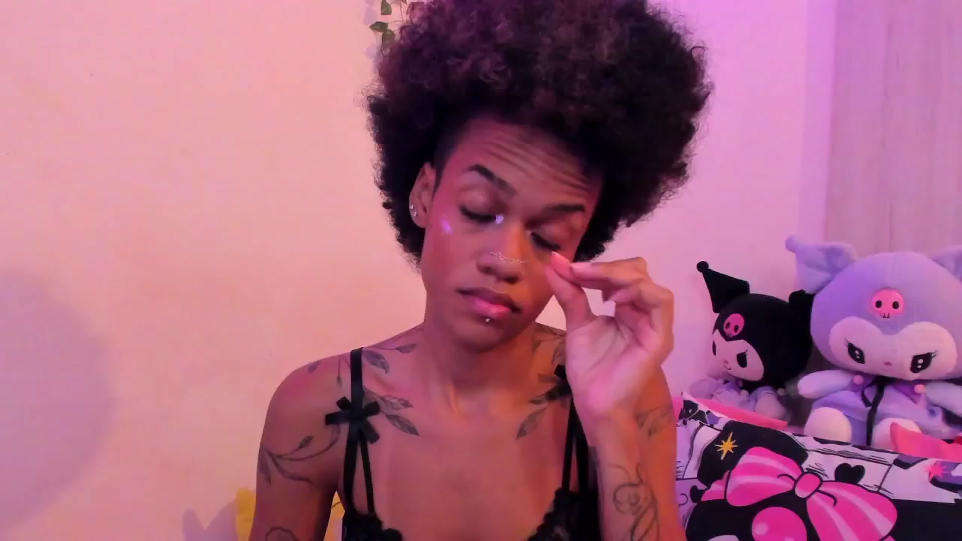 Gallery image thumbnail from VenusFantasy1's myfreecams stream on, 12/16/2025, 15:29 image 13 of 20