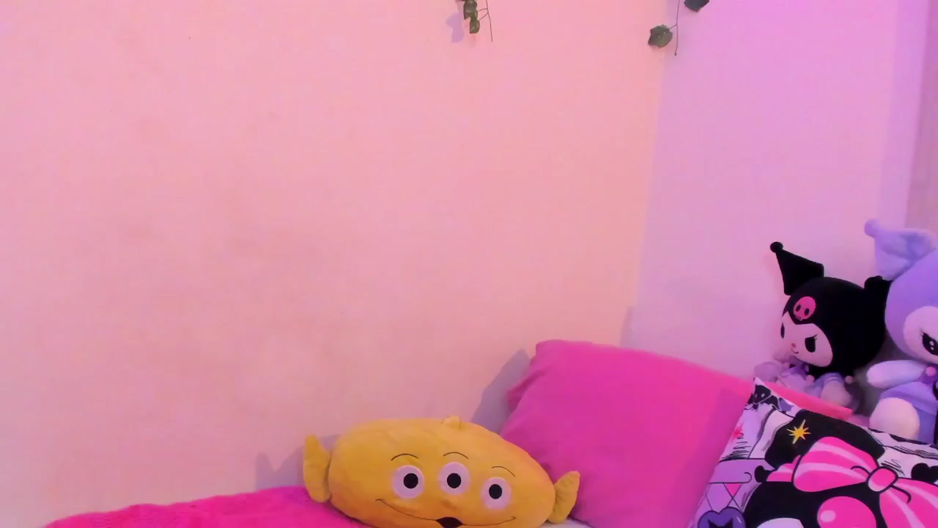 Gallery image thumbnail from VenusFantasy1's myfreecams stream on, 12/16/2025, 15:29 image 16 of 20