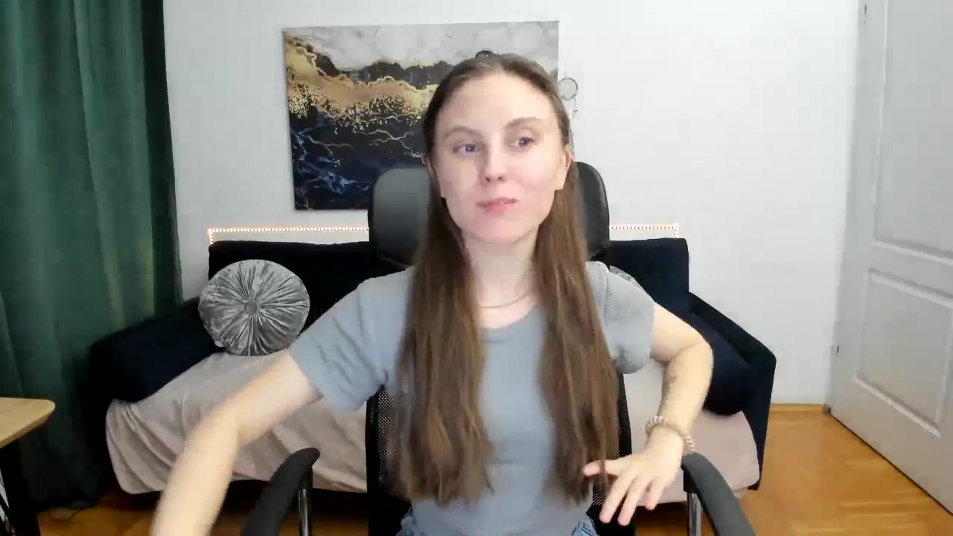 Gallery image thumbnail from VenusVibe's myfreecams stream on, 11/05/2024, 01:34 image 12 of 20