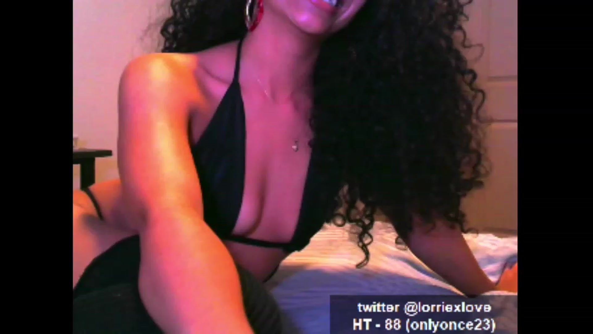 Gallery image thumbnail from Venus_X's myfreecams stream on, 01/17/2023, 01:33 image 14 of 20