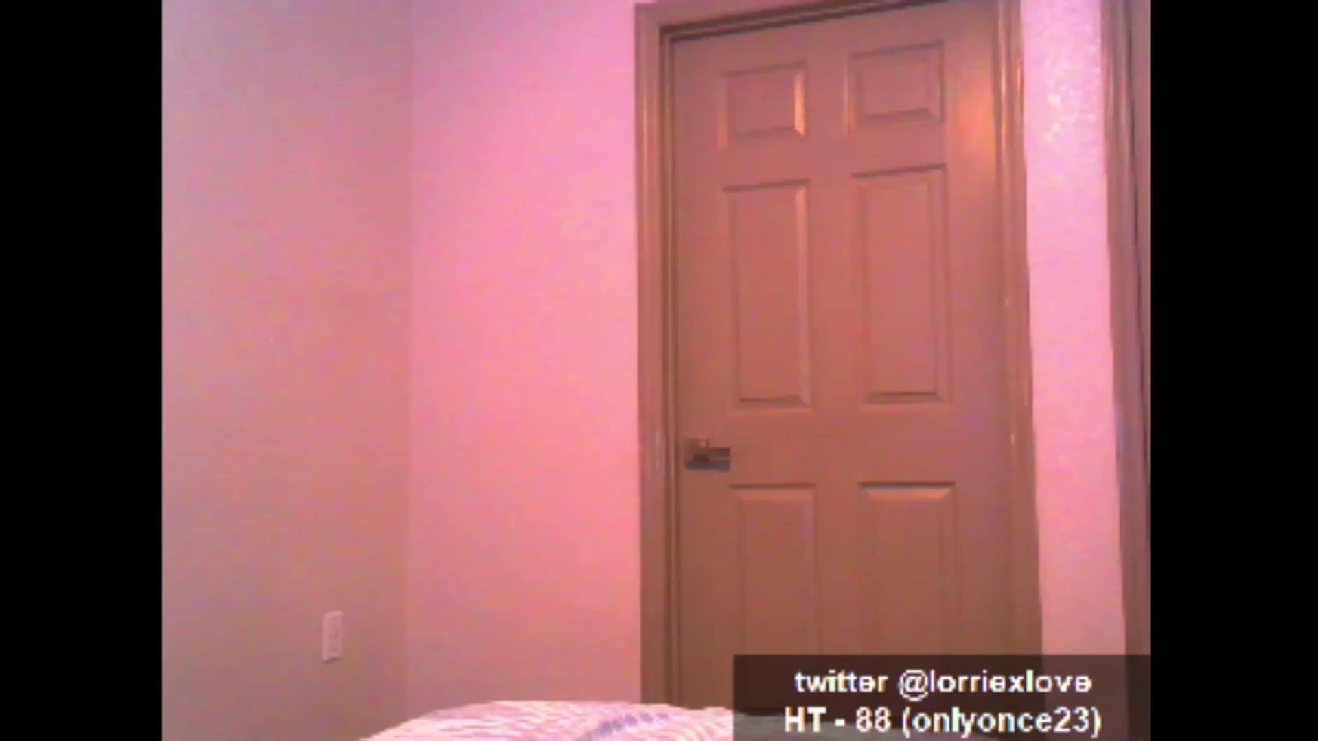 Gallery image thumbnail from Venus_X's myfreecams stream on, 01/17/2023, 01:33 image 1 of 20