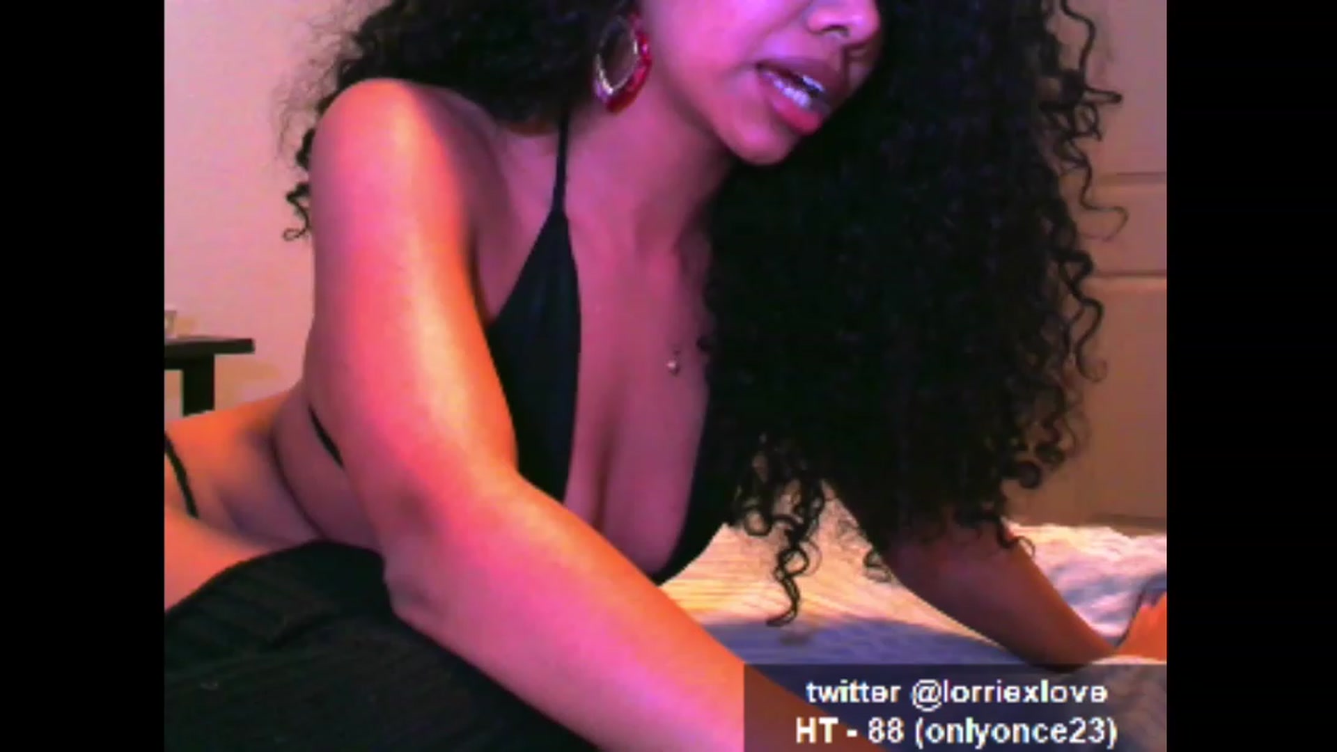Gallery image thumbnail from Venus_X's myfreecams stream on, 01/17/2023, 01:33 image 15 of 20