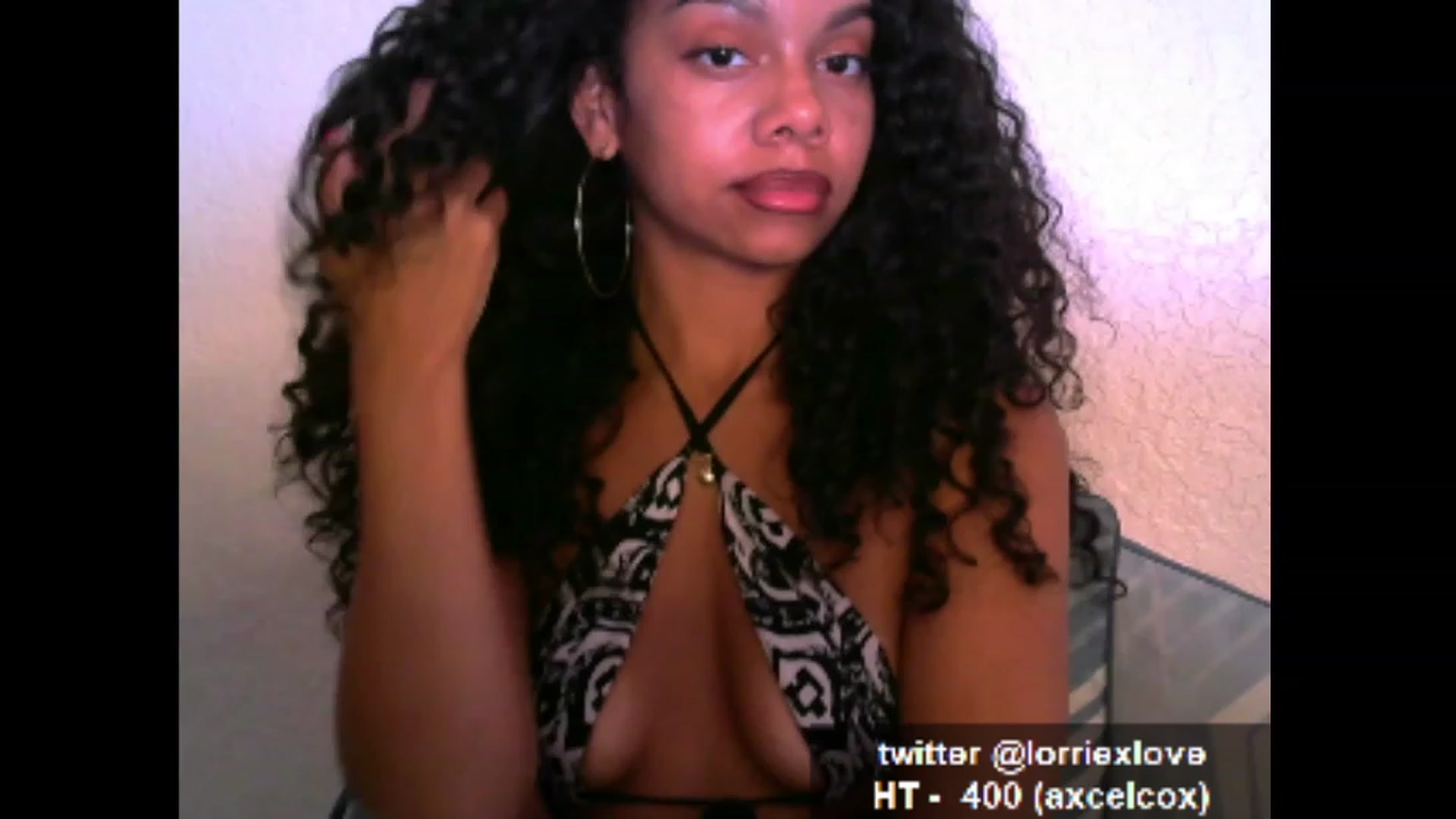 Gallery image thumbnail from Venus_X's myfreecams stream on, 04/17/2023, 09:04 image 3 of 20