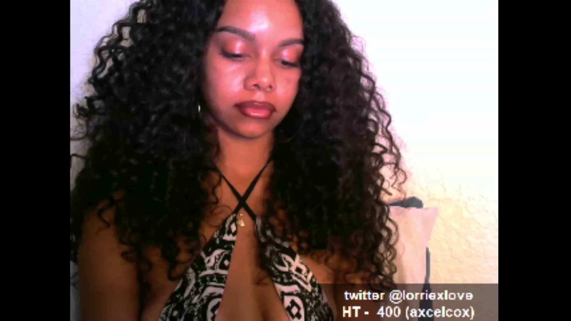 Gallery image thumbnail from Venus_X's myfreecams stream on, 04/17/2023, 10:44 image 6 of 20