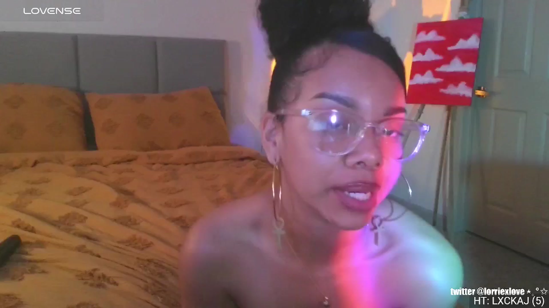 Gallery image thumbnail from Venus_X's myfreecams stream on, 06/21/2024, 07:13 image 20 of 20