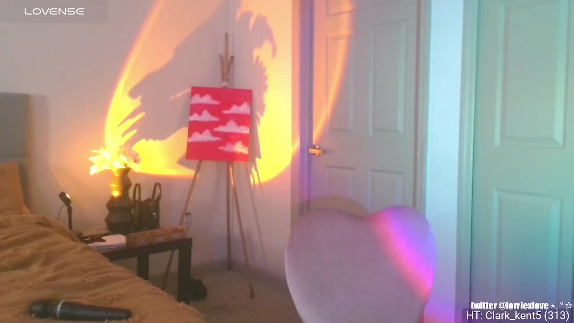 Gallery image thumbnail from Venus_X's myfreecams stream on, 06/30/2024, 08:28 image 14 of 20