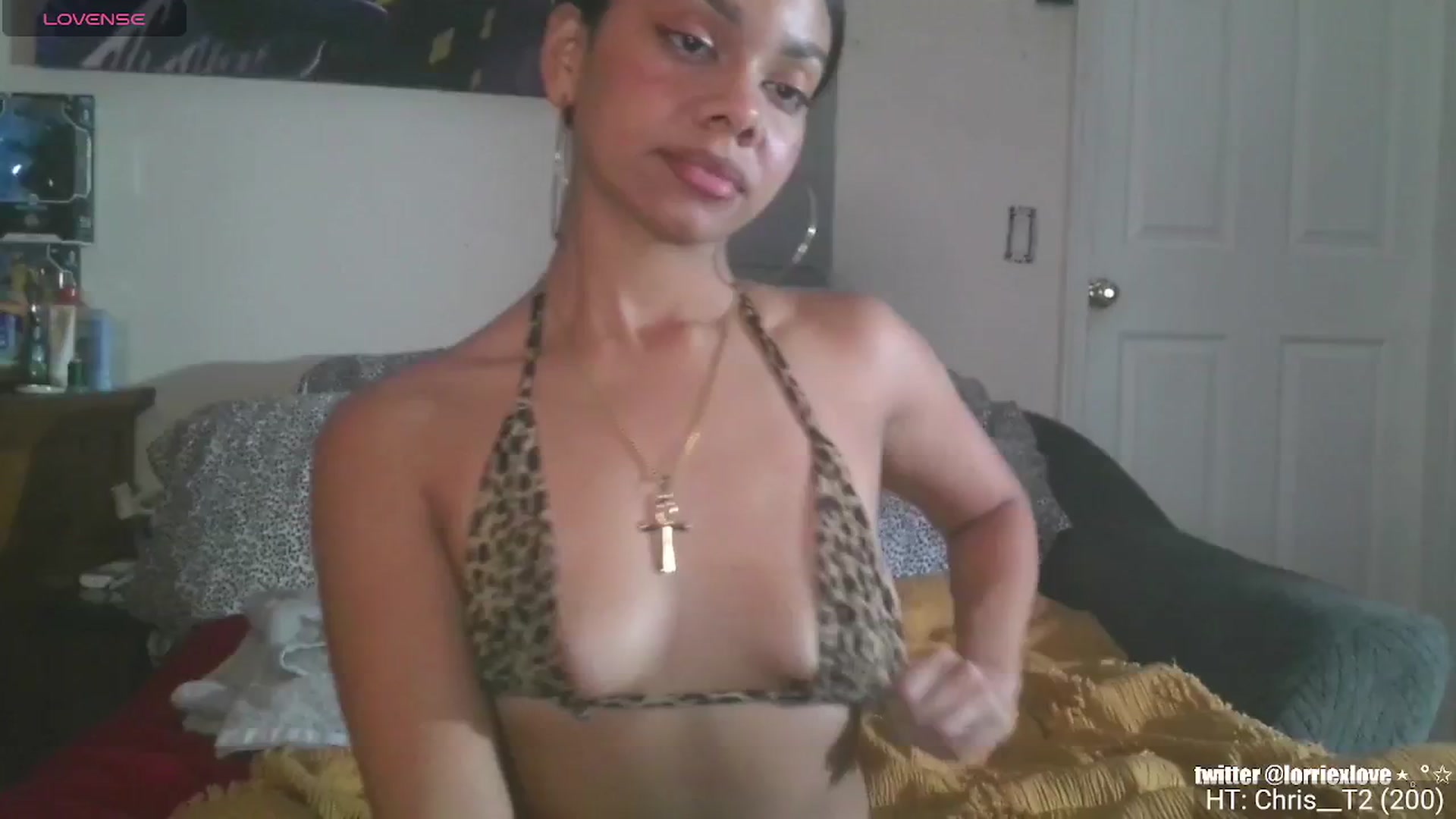 Gallery image thumbnail from Venus_X's myfreecams stream on, 10/03/2024, 07:13 image 13 of 20