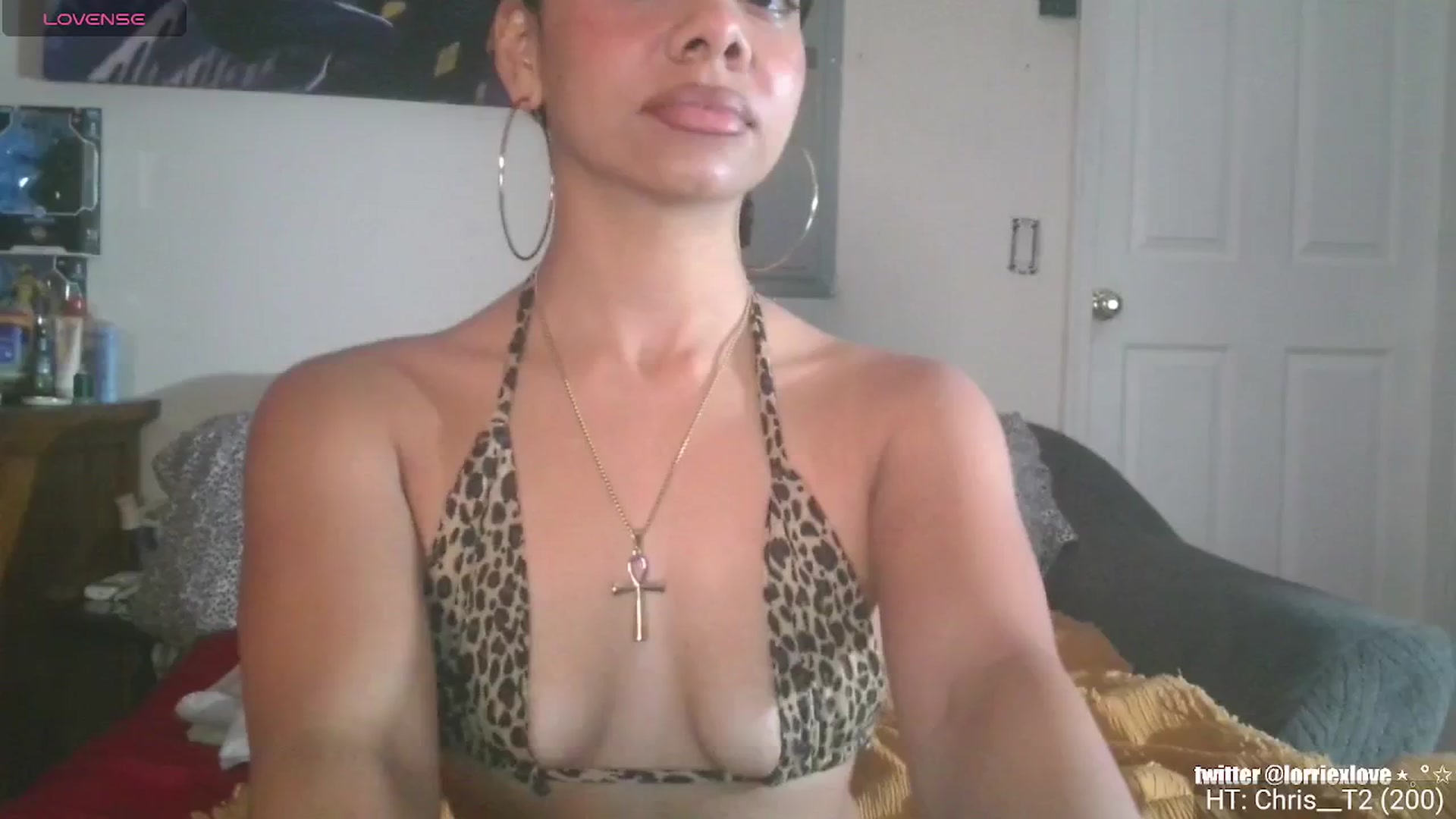 Gallery image thumbnail from Venus_X's myfreecams stream on, 10/03/2024, 07:13 image 5 of 20