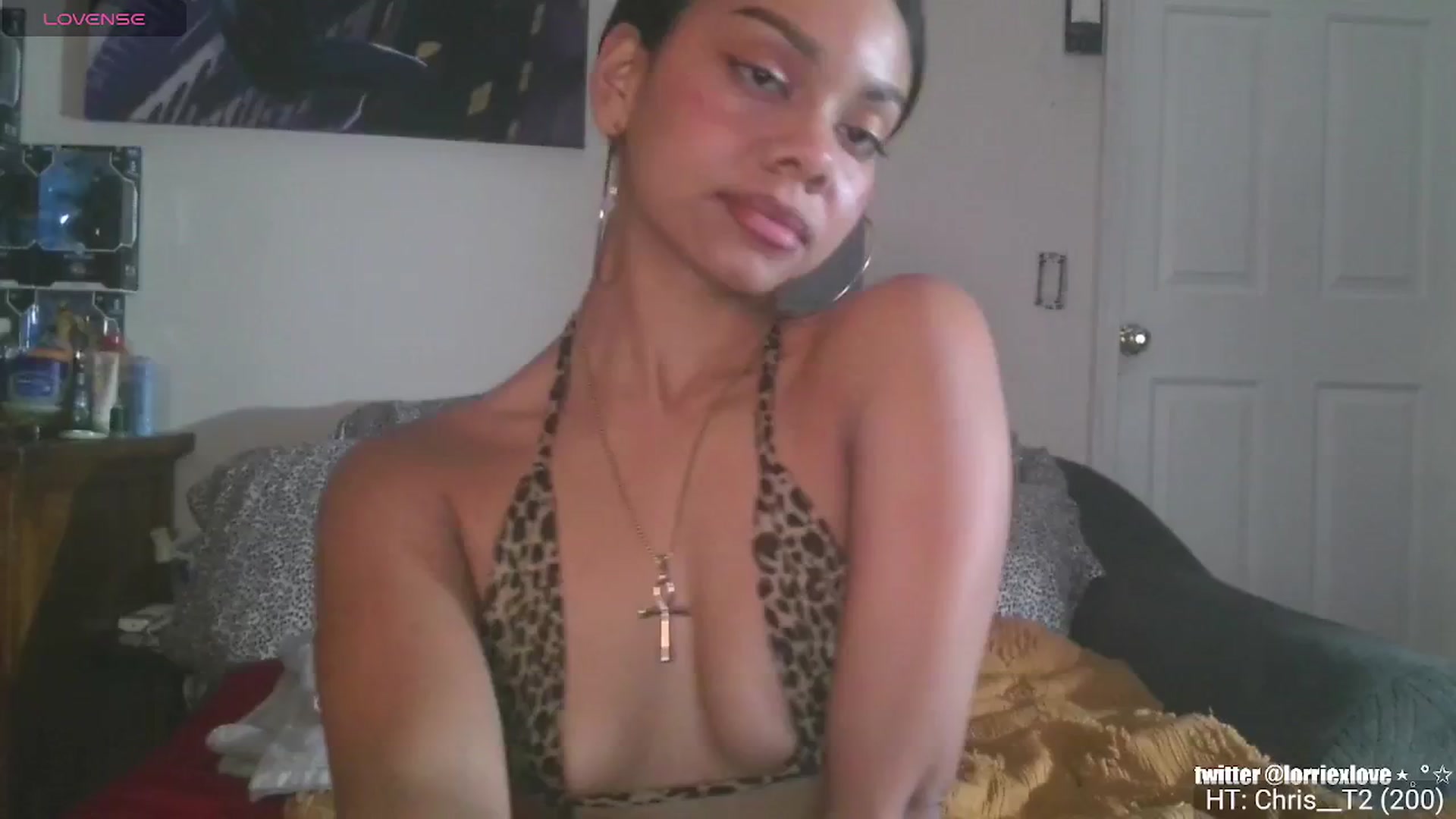 Gallery image thumbnail from Venus_X's myfreecams stream on, 10/03/2024, 07:13 image 19 of 20