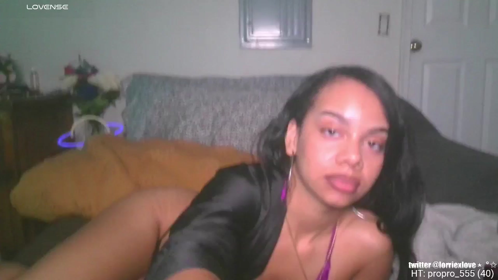 Gallery image thumbnail from Venus_X's myfreecams stream on, 11/21/2024, 07:39 image 15 of 20