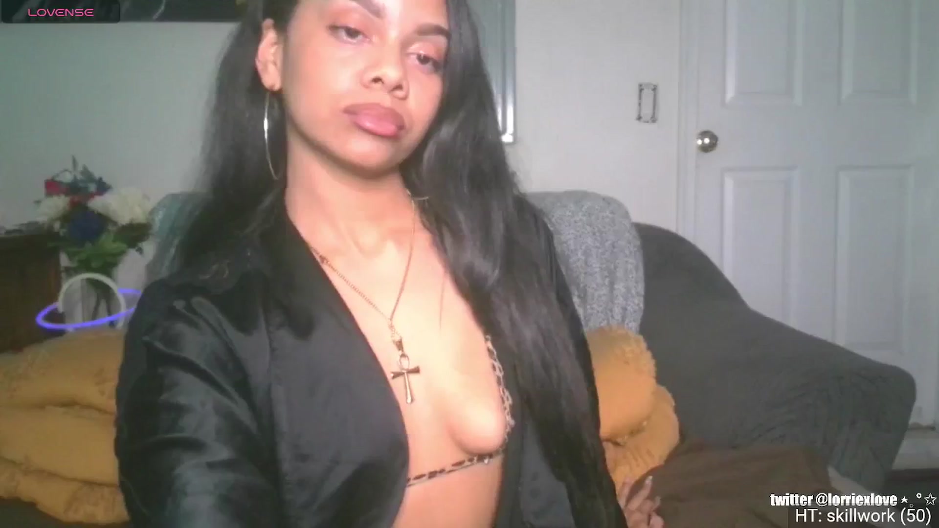 Gallery image thumbnail from Venus_X's myfreecams stream on, 11/22/2024, 05:35 image 8 of 20