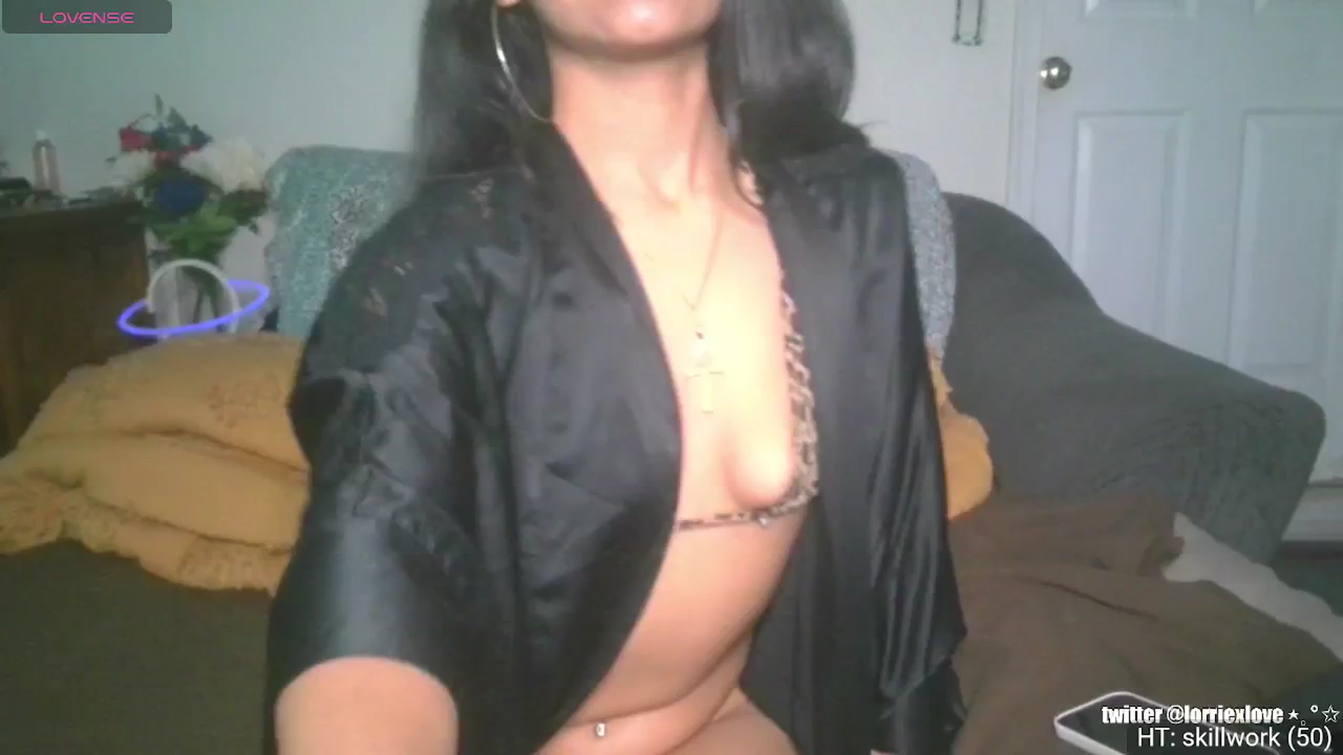 Gallery image thumbnail from Venus_X's myfreecams stream on, 11/22/2024, 05:35 image 17 of 20