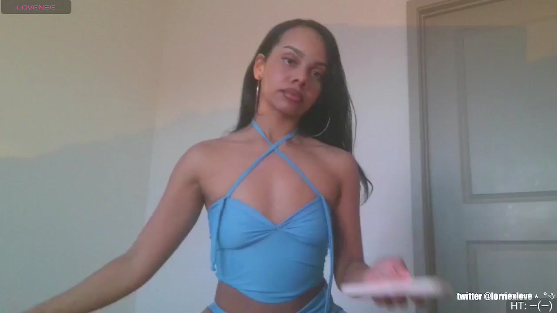 Gallery image thumbnail from Venus_X's myfreecams stream on, 12/02/2024, 22:27 image 2 of 20