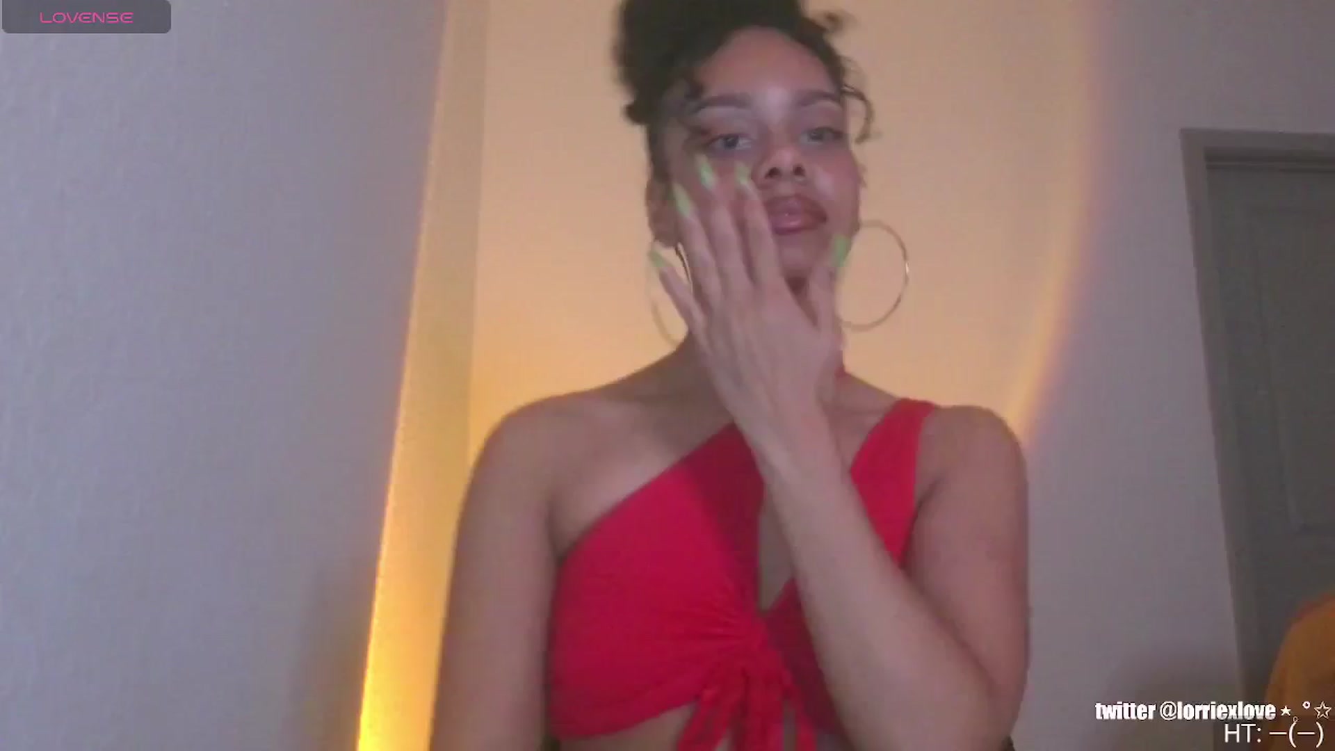 Gallery image thumbnail from Venus_X's myfreecams stream on, 02/17/2025, 24:37 image 7 of 20