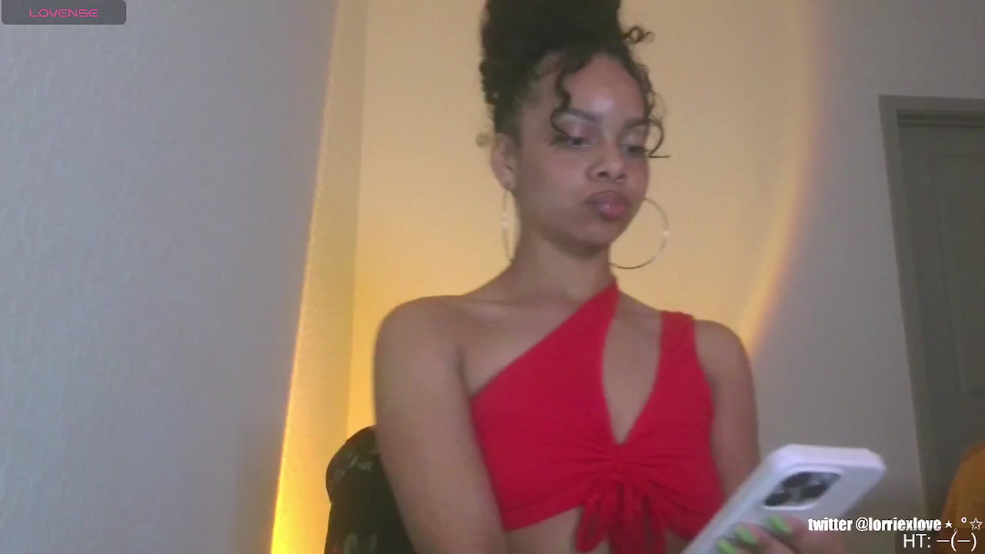 Gallery image thumbnail from Venus_X's myfreecams stream on, 02/17/2025, 24:37 image 3 of 20