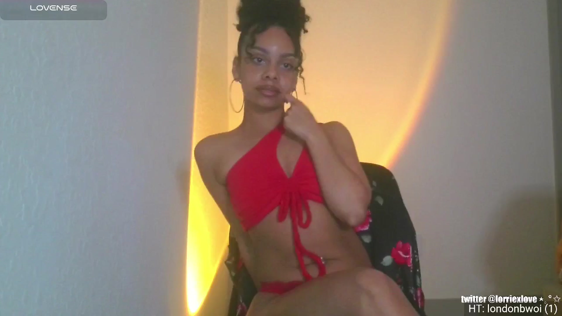 Gallery image thumbnail from Venus_X's myfreecams stream on, 02/17/2025, 24:37 image 16 of 20