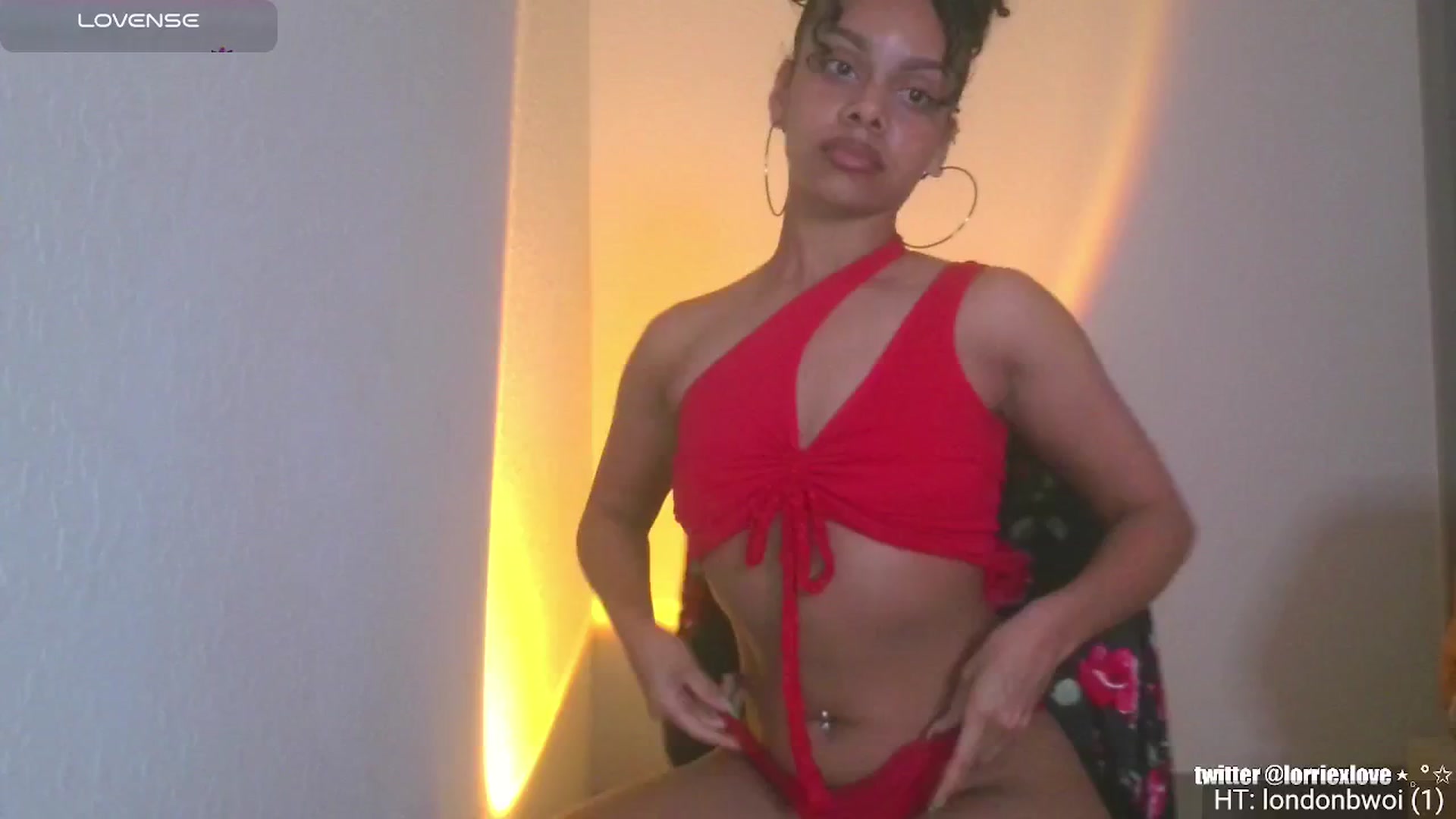Gallery image thumbnail from Venus_X's myfreecams stream on, 02/17/2025, 24:37 image 19 of 20
