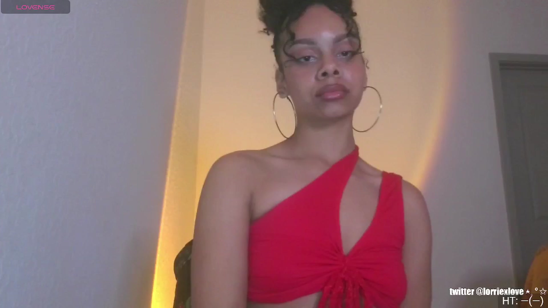 Gallery image thumbnail from Venus_X's myfreecams stream on, 02/17/2025, 24:37 image 4 of 20