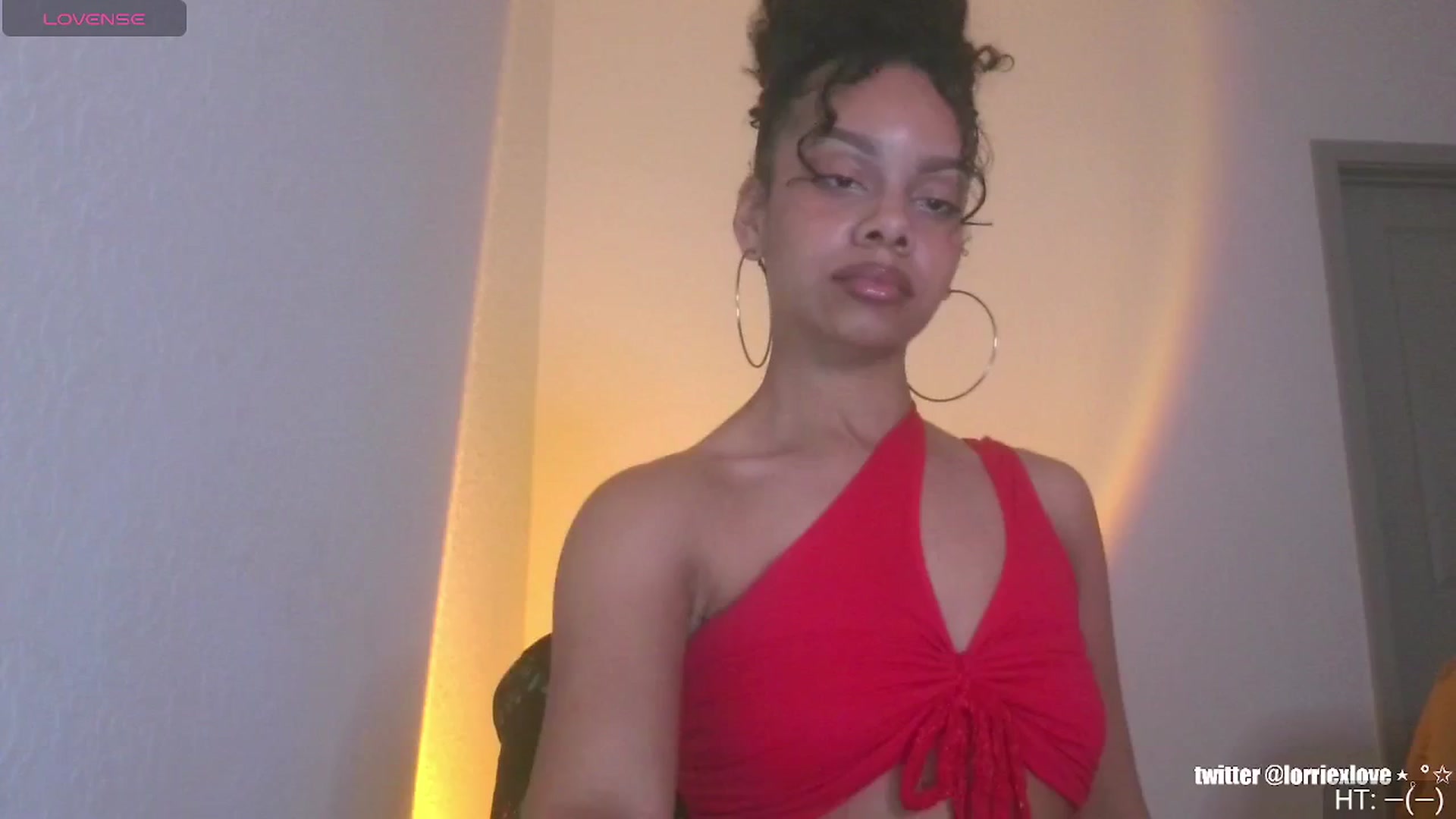 Gallery image thumbnail from Venus_X's myfreecams stream on, 02/17/2025, 24:37 image 1 of 20