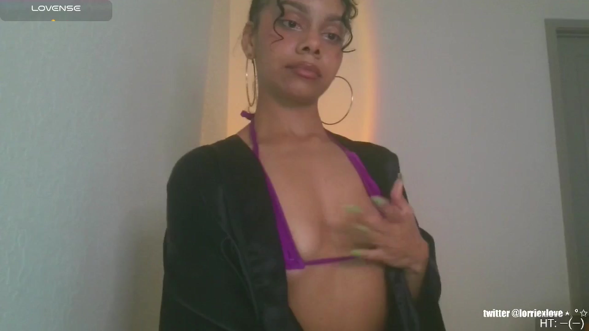Gallery image thumbnail from Venus_X's myfreecams stream on, 02/18/2025, 17:54 image 2 of 20