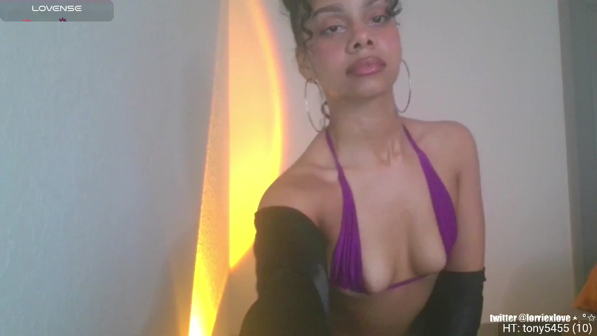 Gallery image thumbnail from Venus_X's myfreecams stream on, 02/18/2025, 19:04 image 9 of 20