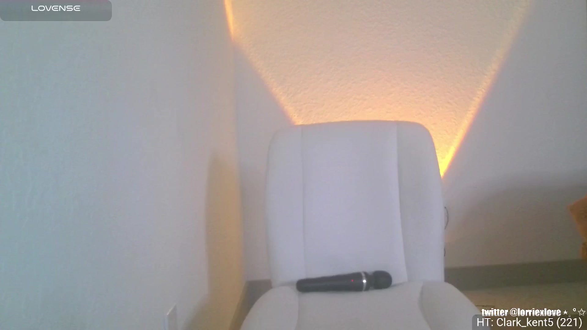 Gallery image thumbnail from Venus_X's myfreecams stream on, 04/04/2025, 24:00 image 1 of 20