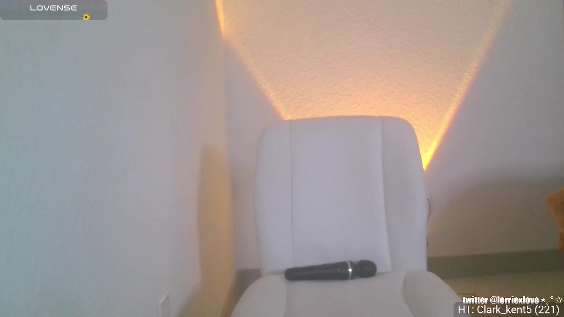 Gallery image thumbnail from Venus_X's myfreecams stream on, 04/04/2025, 24:00 image 9 of 20