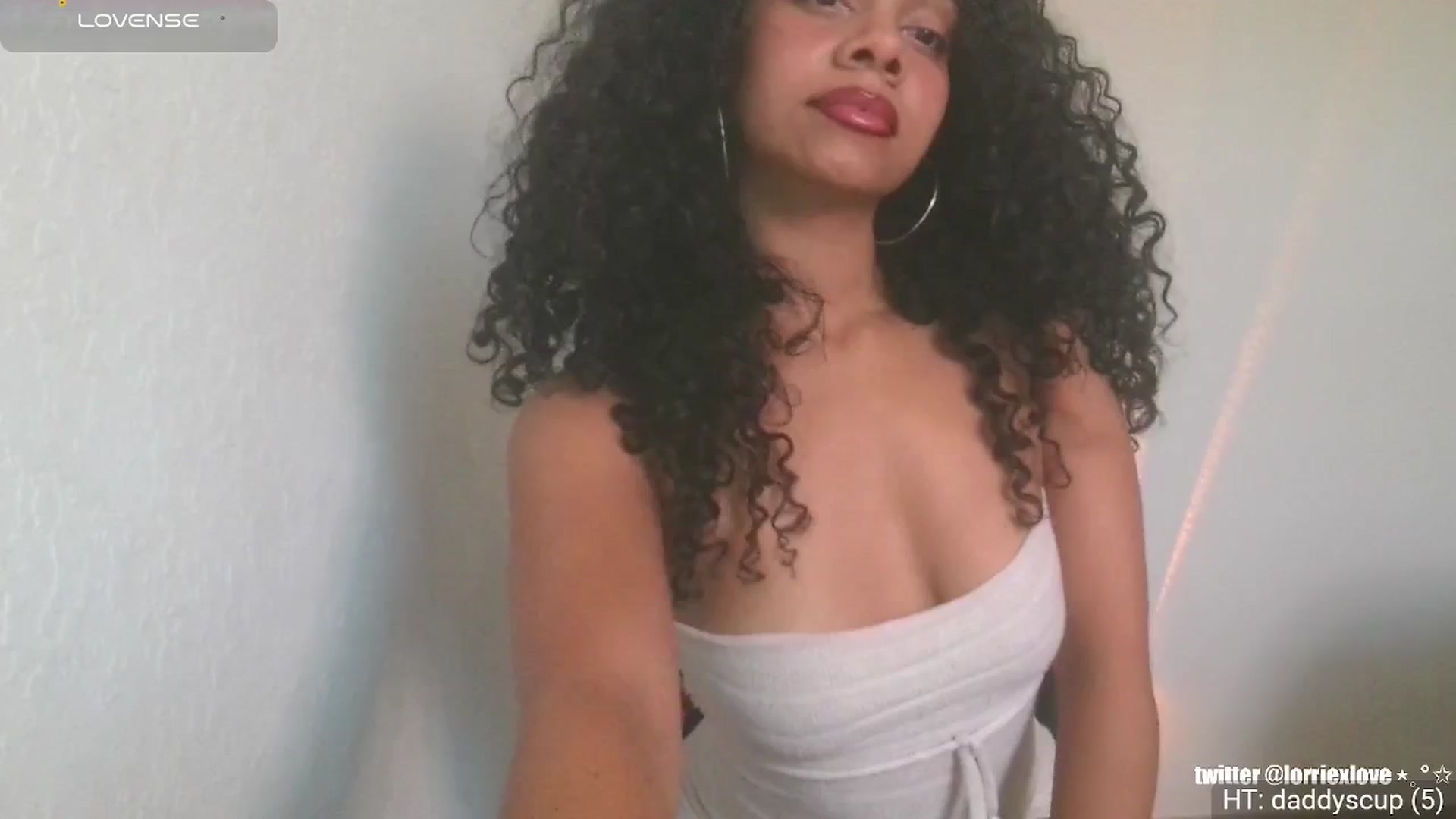 Gallery image thumbnail from Venus_X's myfreecams stream on, 04/17/2025, 20:43 image 13 of 20