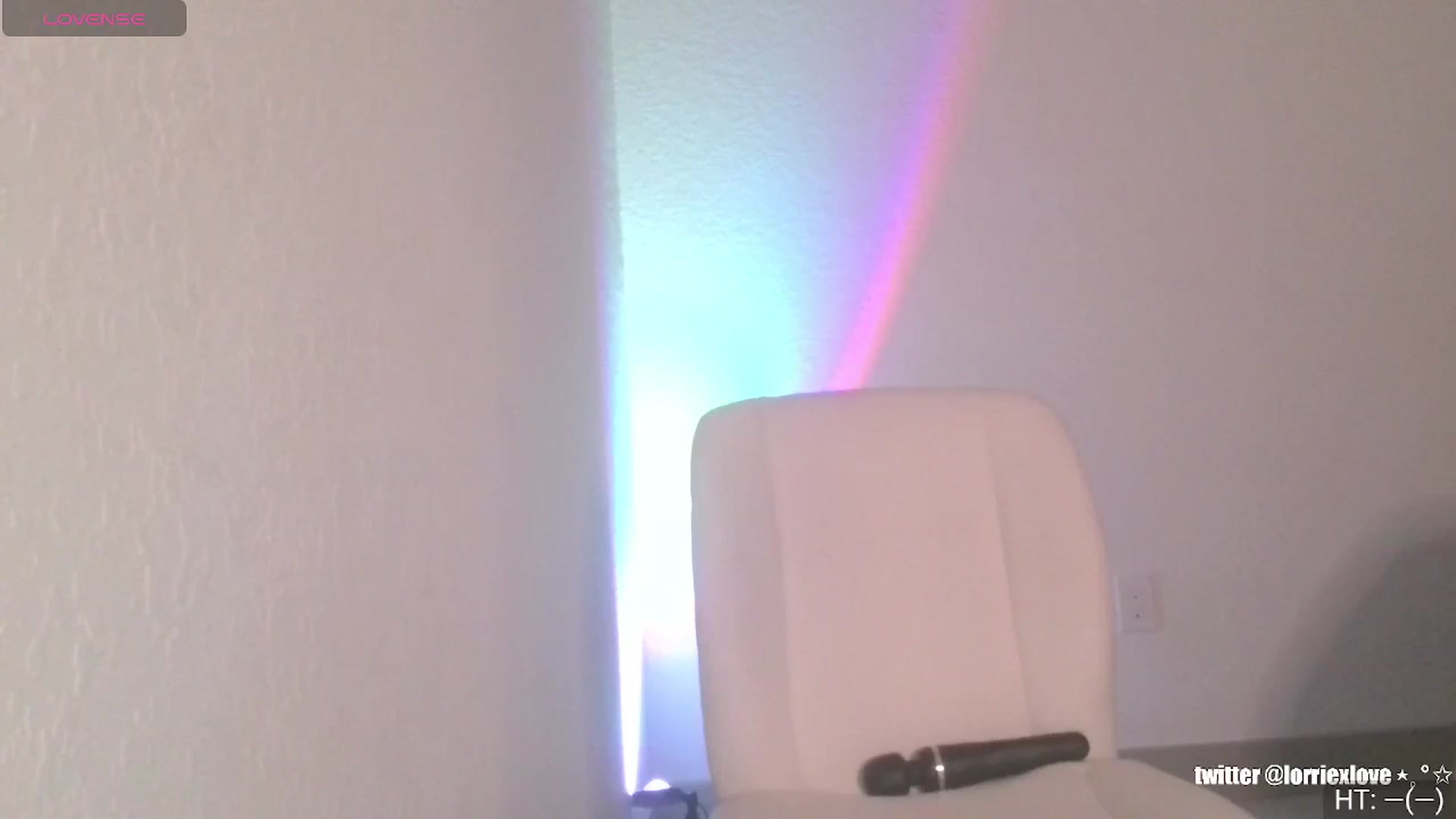 Gallery image thumbnail from Venus_X's myfreecams stream on, 04/21/2025, 05:02 image 7 of 20