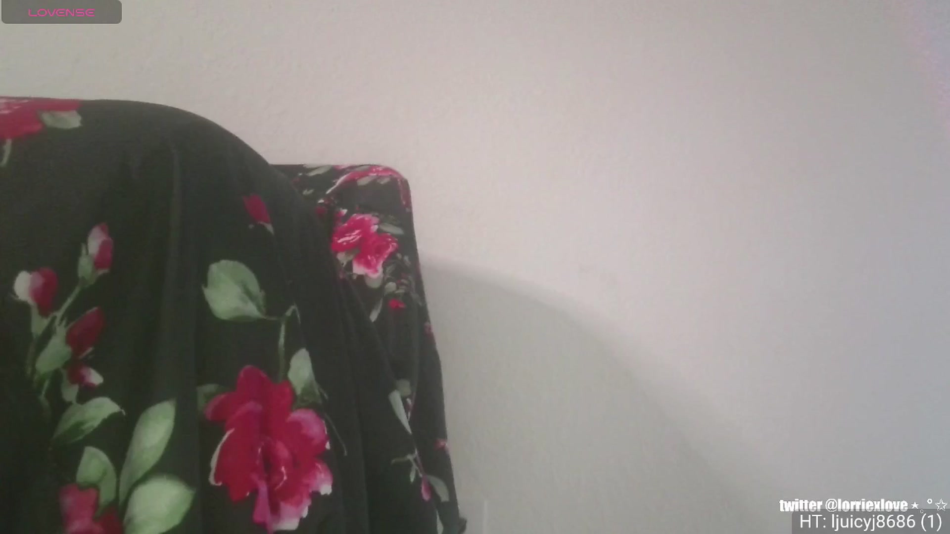 Gallery image thumbnail from Venus_X's myfreecams stream on, 04/25/2025, 01:37 image 9 of 20
